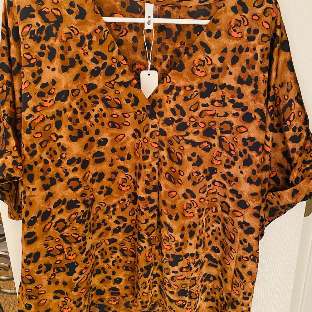 Glam Large Leopard Top.